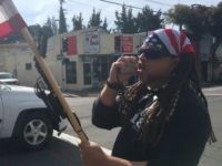 Pro-Trump protester at Oakland Cafe (AshtonBirdie / YouTube / Screenshot)